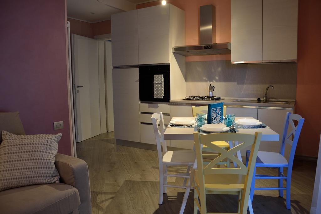 Il Portico Apartment Baveno Bagian luar foto