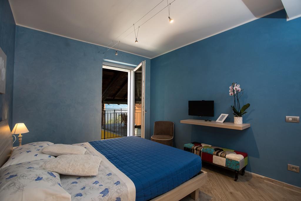 Il Portico Apartment Baveno Bagian luar foto